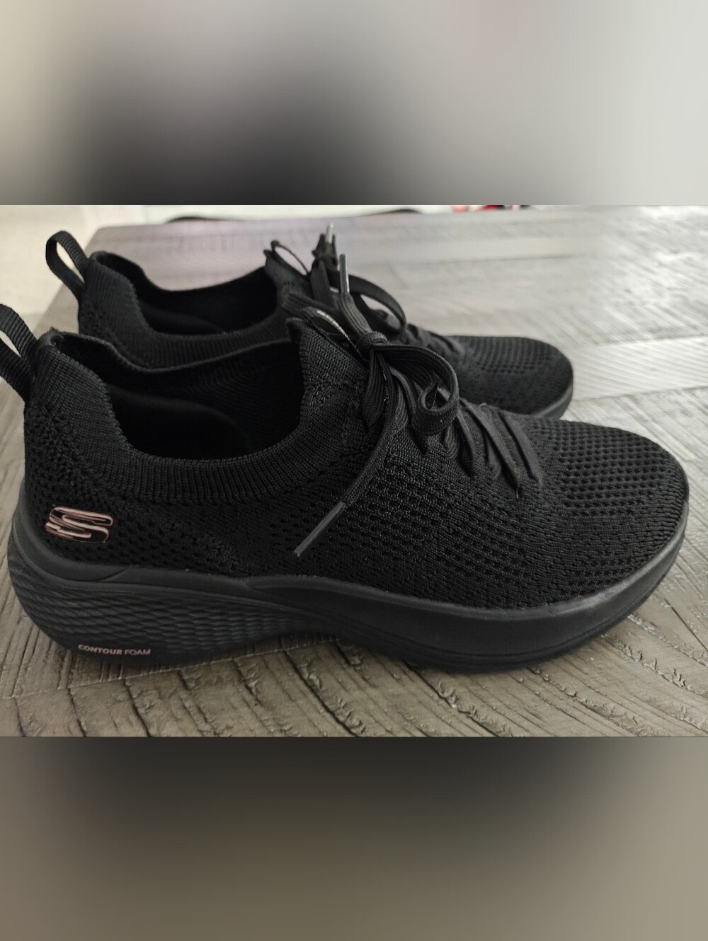 Skechers Women's Black Knit Slip-On Lace-Up Sneakers with Rose Gold Logo 6.5 Wid